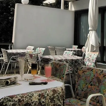 Eva Sunny & By Valamar