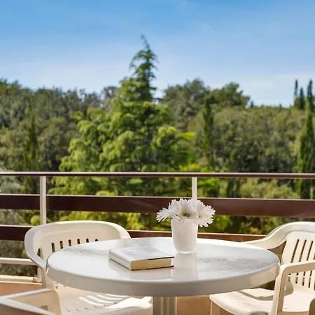 Hotel Eva Sunny & By Valamar Kampor